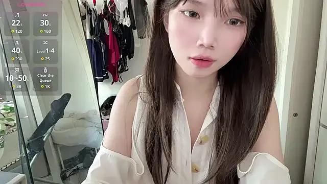 Yiyi-707 — Group on StripChat